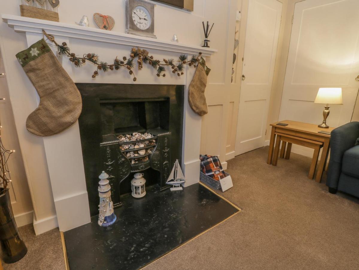 Robins Nest Apartment Whitby Bagian luar foto